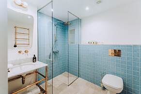 Ocho Suites & Kitchen