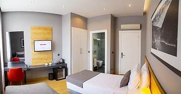 Uzer Otel