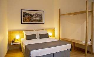 Uzer Otel