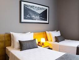 Uzer Otel