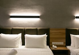 Prestigo Hotel