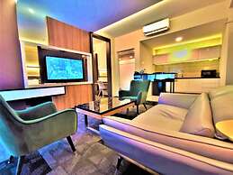 Prestigo Hotel