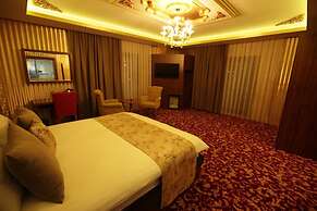 Can Deluxe Hotel