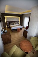 Can Deluxe Hotel