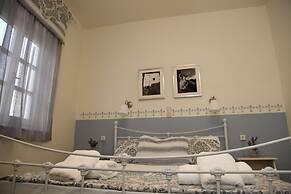 Fiera Guesthouse