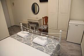 Fiera Guesthouse