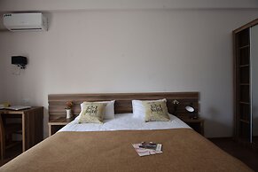 Day Room Art Hotel
