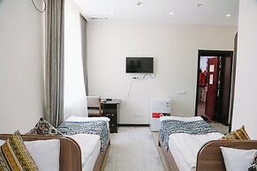 Apple Hostel