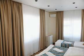 Apple Hostel