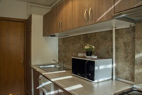 Maxxy Apartments