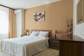 Maxxy Apartments