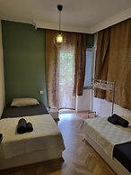 El Mundo Suites