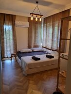 El Mundo Suites