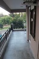 El Mundo Suites