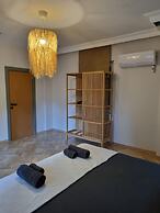 El Mundo Suites