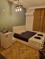 El Mundo Suites