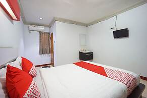 Riverside Hotel