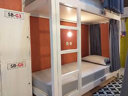 Home Addicts Hostel