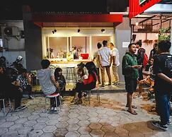 Home Addicts Hostel
