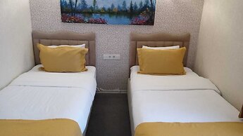 An Grand Hotel
