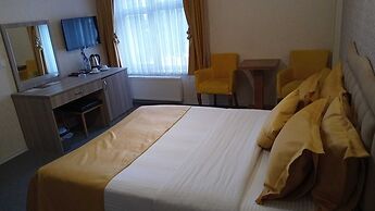 An Grand Hotel