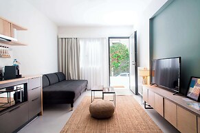 Soho Apartment by Olala Homes