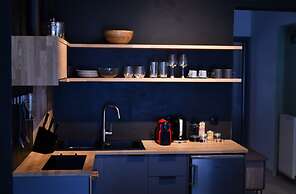 Soho Apartment by Olala Homes