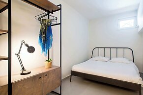 Soho Apartment by Olala Homes