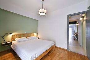 Soho Apartment by Olala Homes