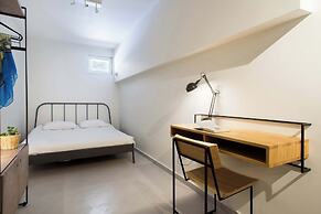 Soho Apartment by Olala Homes