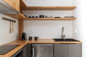 Soho Apartment by Olala Homes