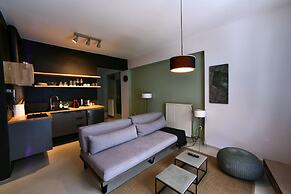 Soho Apartment by Olala Homes