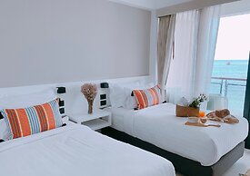 Blue Tao Beach Hotel