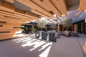 Omm Inn