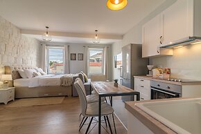 Luxurious Suites Elegance