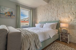 Luxurious Suites Elegance