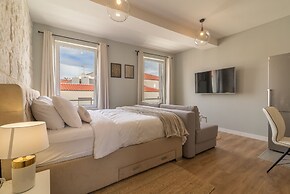 Luxurious Suites Elegance