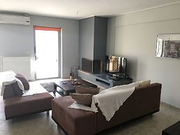 Cozy Flat With Acropolis View