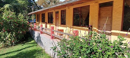 Mindo Loma Bird Lodge