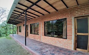 Mindo Loma Bird Lodge