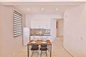 3 House Apart