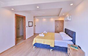 3 House Apart