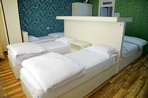 MANIJA Hostel