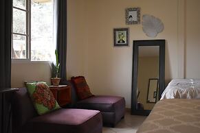 Liquidambar Hotel