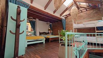 Usaquen Station Hostel