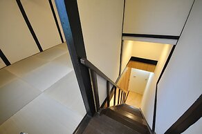 Condominium House in Osaka Miyakojima