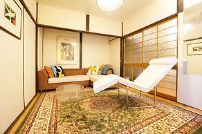 Rainbow Takayama Private House