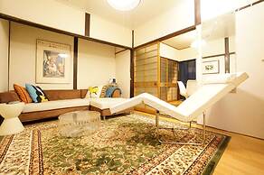 Rainbow Takayama Private House