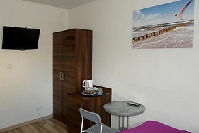 Amber House