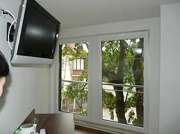Amber House